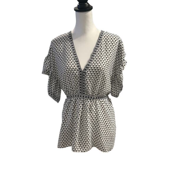 Max Studio Black and White Short Sleeve Top  Large - Picture 1 of 4